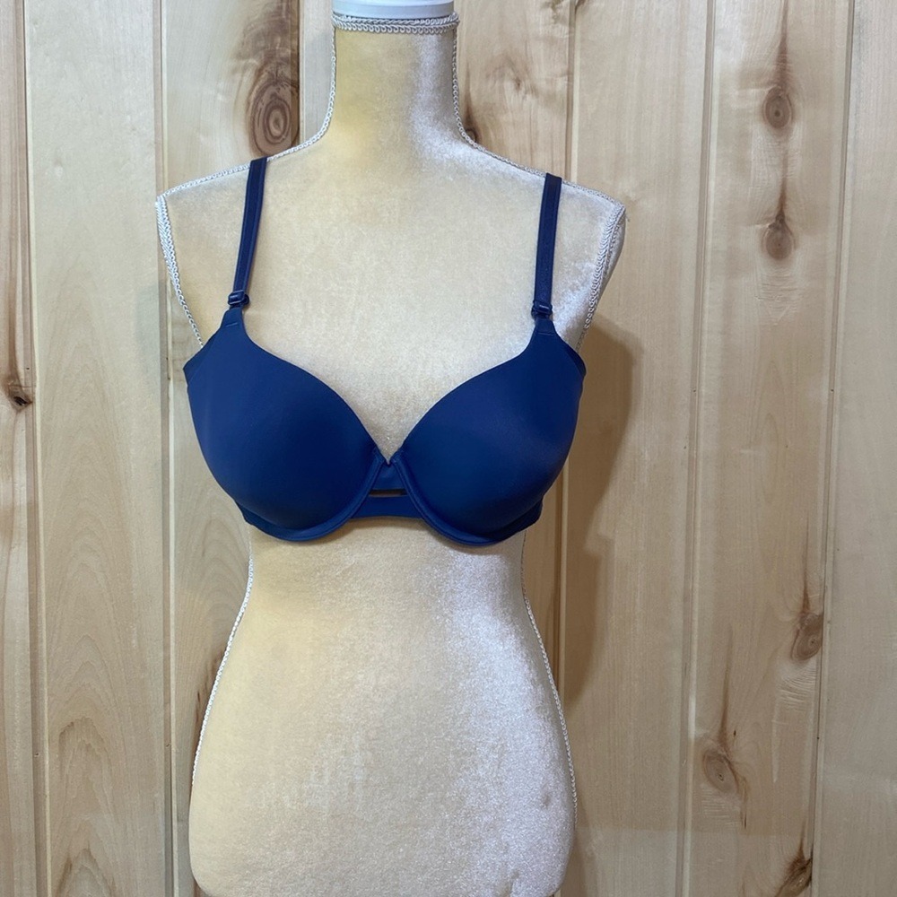 Warner's Blue Underwire Underarm-Smoothing Bra Size 36B‎